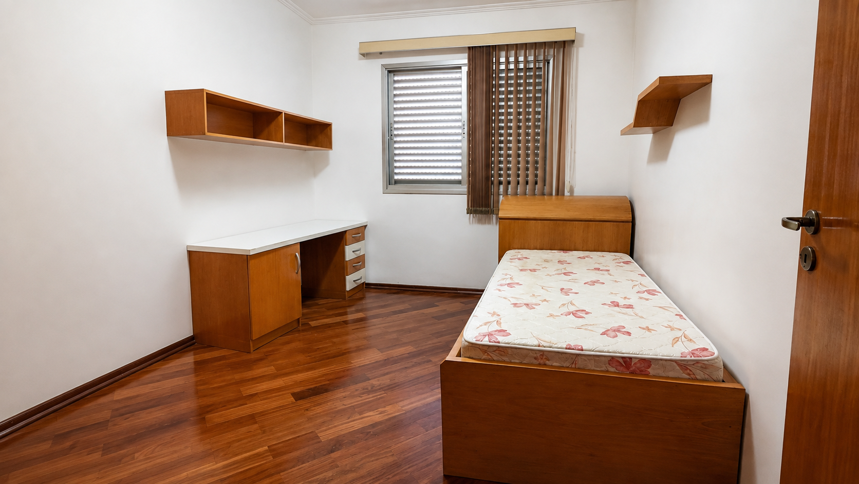 Apartamento no Edifício Sevilha | 3 dormitórios, suíte e vista permanente para a serra — miniatura 15