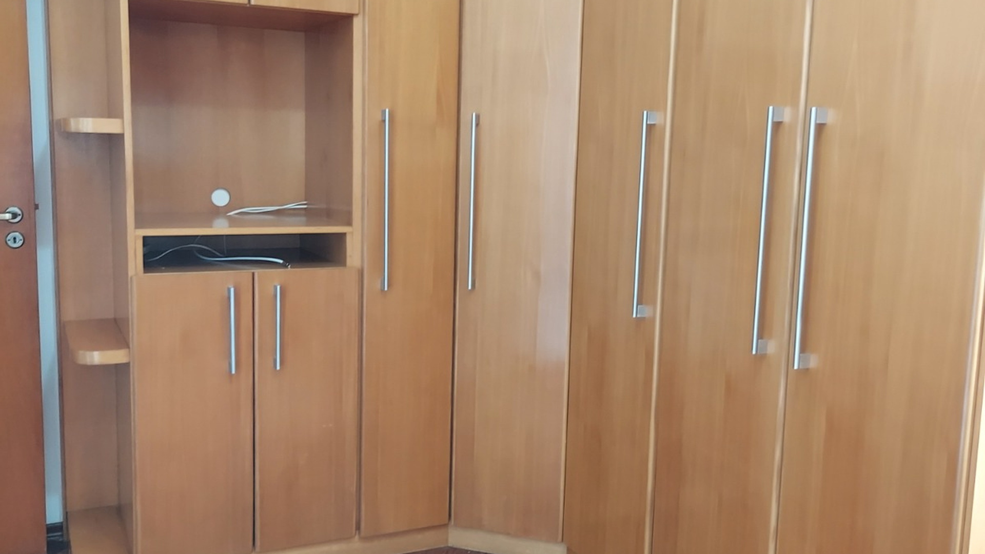 Apartamento no Edifício Sevilha | 3 dormitórios, suíte e vista permanente para a serra — miniatura 28