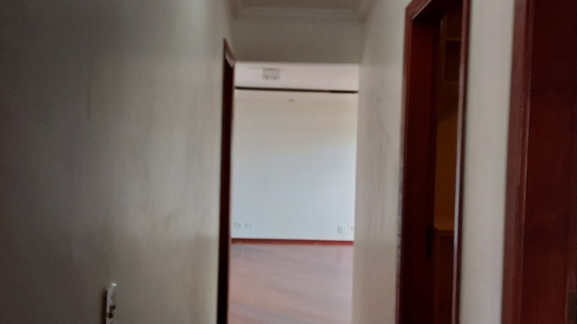 Apartamento no Edifício Sevilha | 3 dormitórios, suíte e vista permanente para a serra — miniatura 32