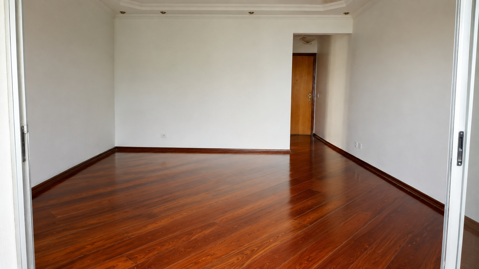 Apartamento no Edifício Sevilha | 3 dormitórios, suíte e vista permanente para a serra — miniatura 6