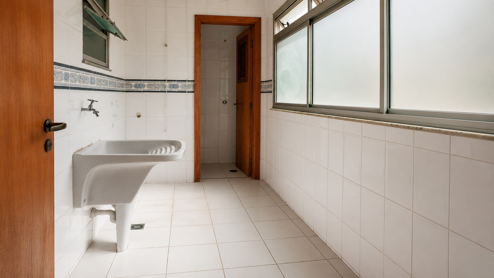 Apartamento no Edifício Sevilha | 3 dormitórios, suíte e vista permanente para a serra — miniatura 8