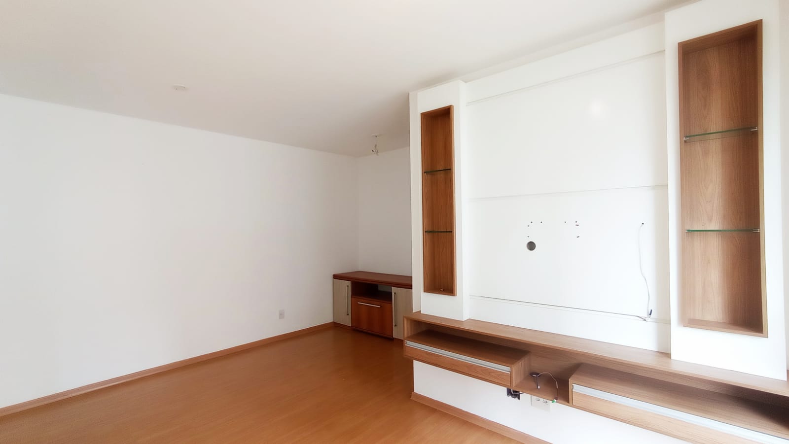 Apartamento à Venda e para Locação no New Life Tower | 74 m², 2 Quartos e 2 Vagas — miniatura 30