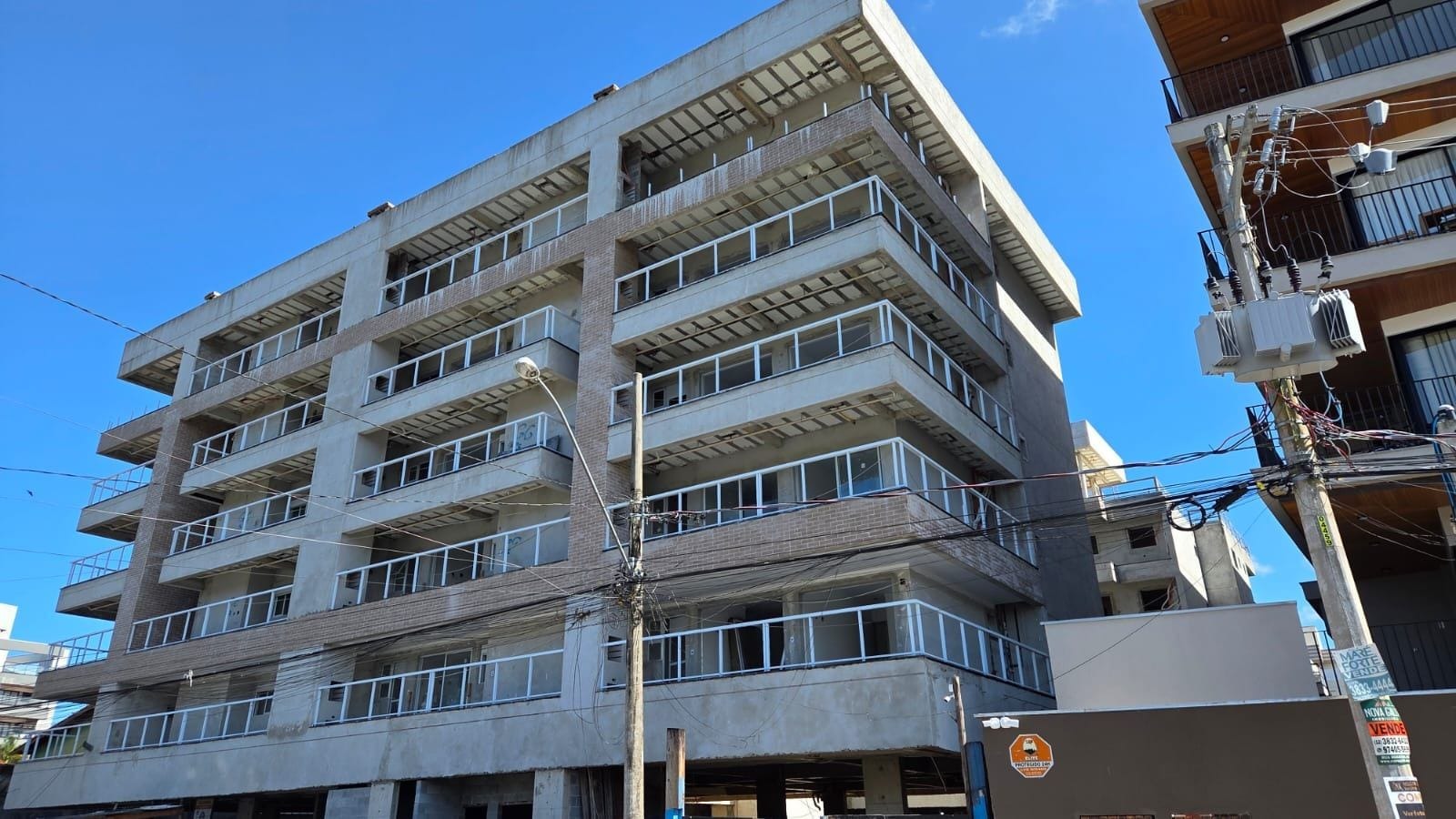 Apartamento no Itaguá no Condomínio Duomo Residencial em Ubatuba — miniatura 9