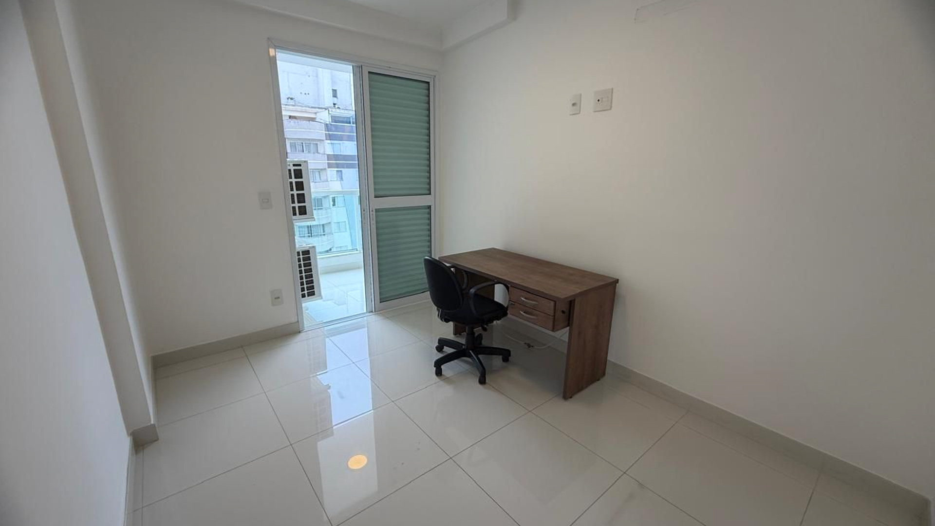 Aluguel - Apartamento mobiliado no Jardim das Colinas em São José dos Campos — miniatura 16