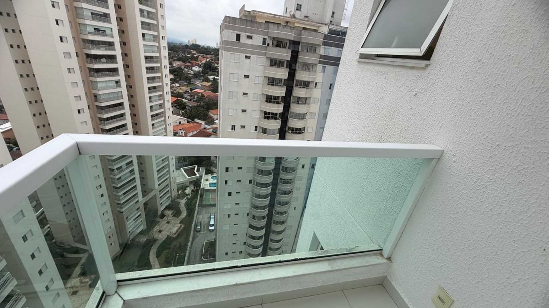 Aluguel - Apartamento mobiliado no Jardim das Colinas em São José dos Campos — miniatura 12