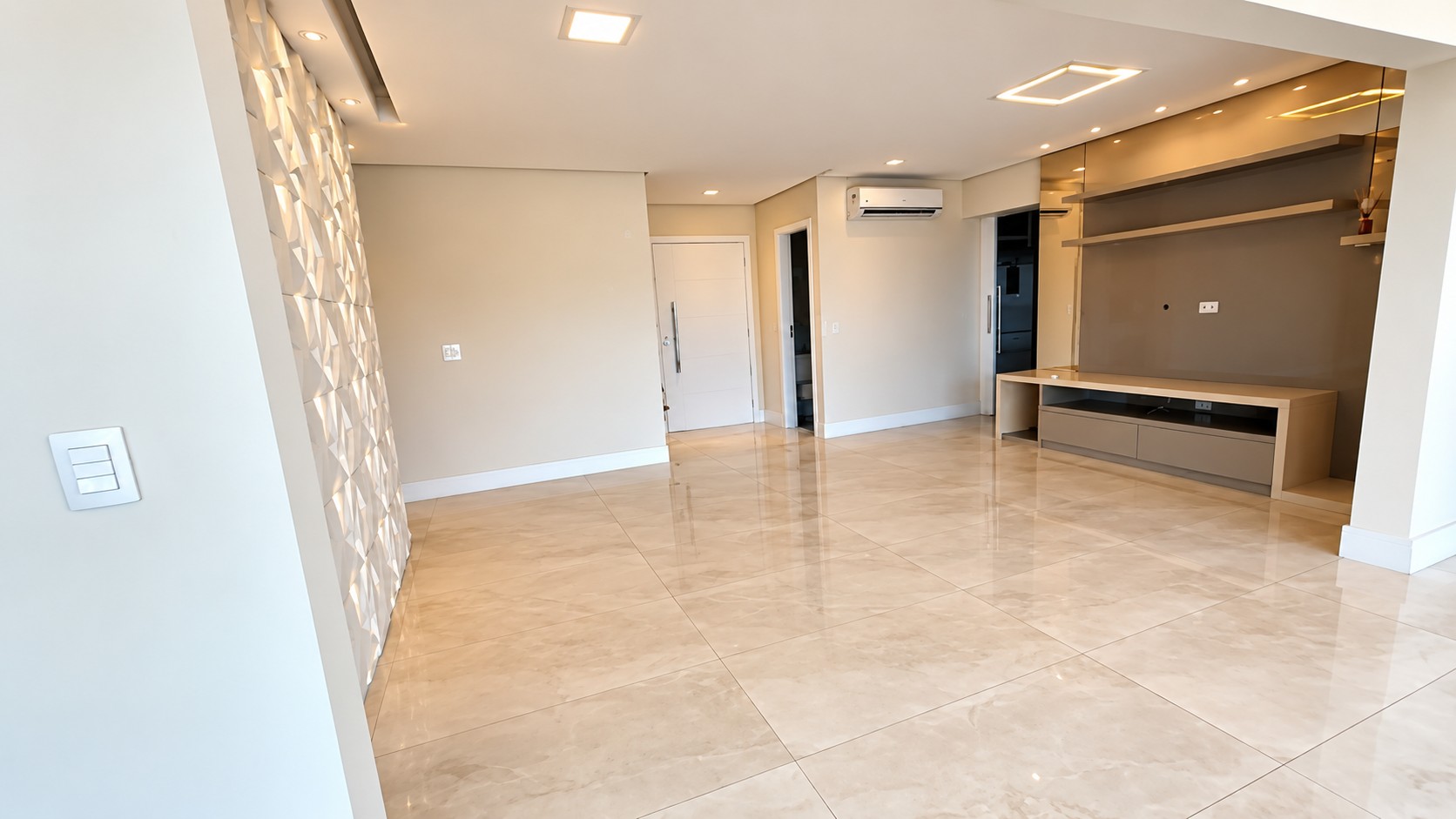Apartamento à venda  no Condomínio Royal Park no Jardim Aquarius em São José dos Campos — miniatura 18