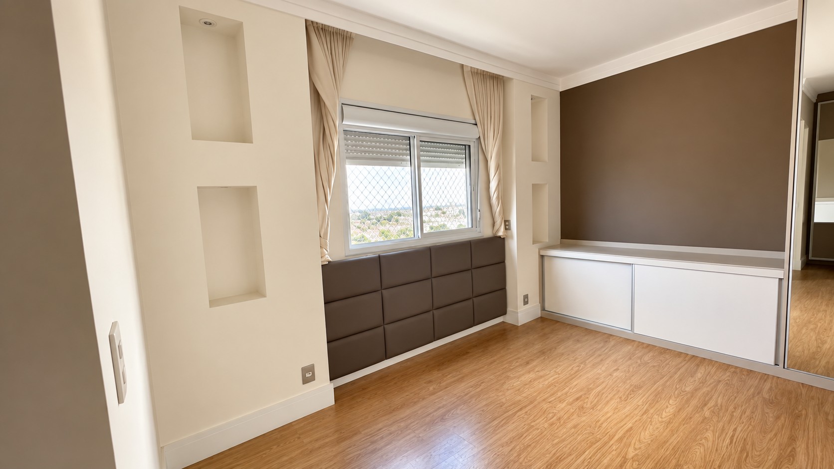 Apartamento à venda  no Condomínio Royal Park no Jardim Aquarius em São José dos Campos — miniatura 31