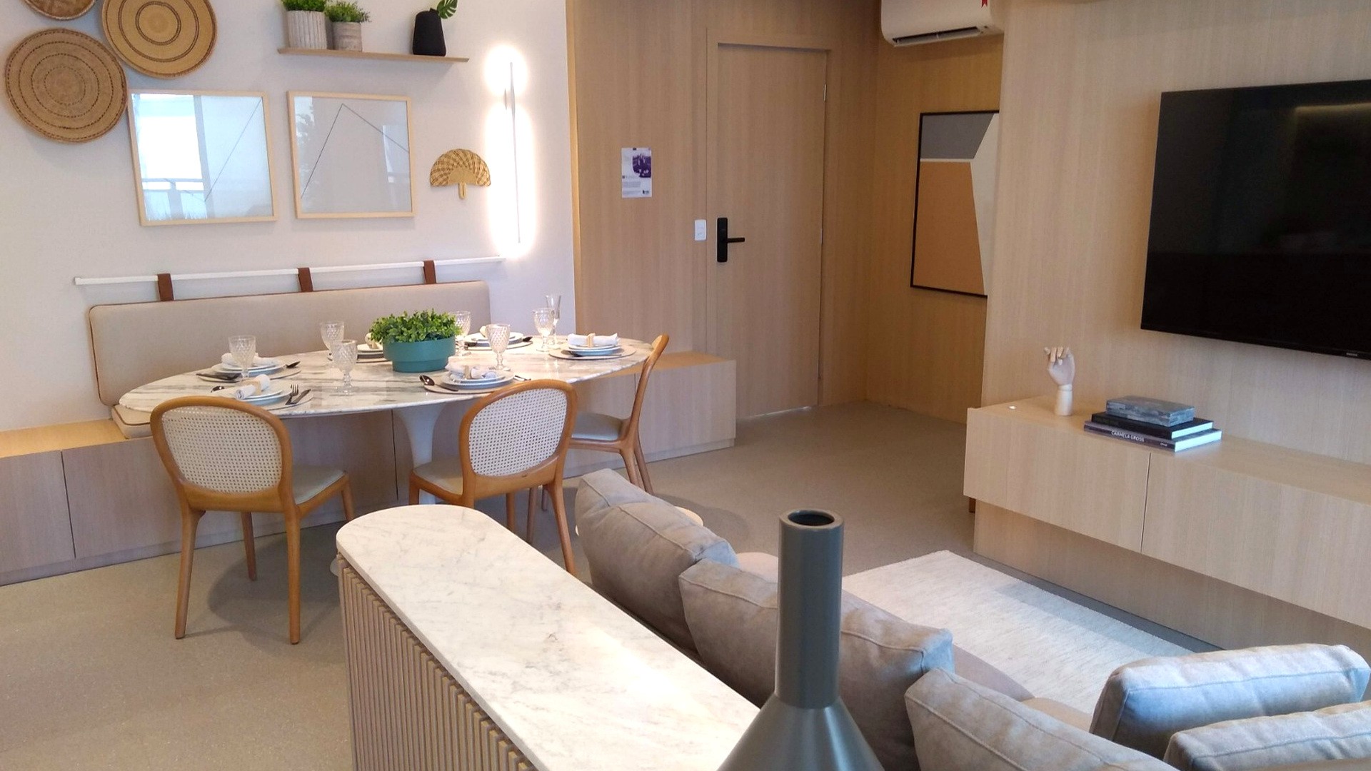 Apartamento no Royal Park no Edifício Quadria Aquarius em São José dos Campos — miniatura 3