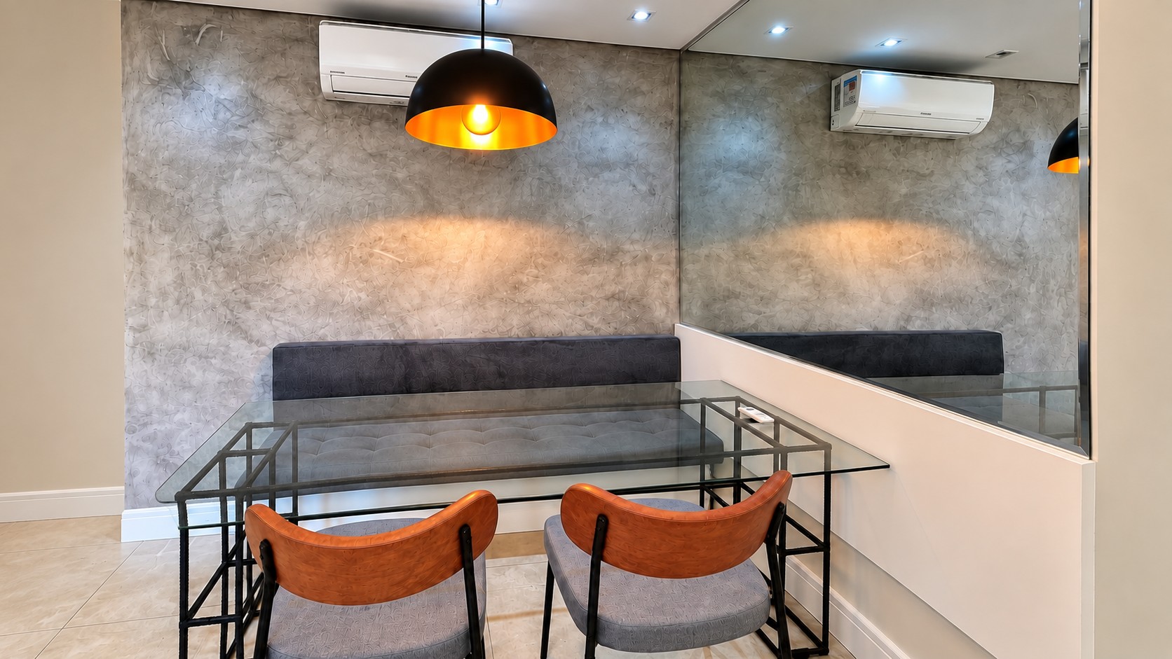 Apartamento Mobiliado à Venda no Jardim das Indústrias em São José dos Campos — miniatura 2