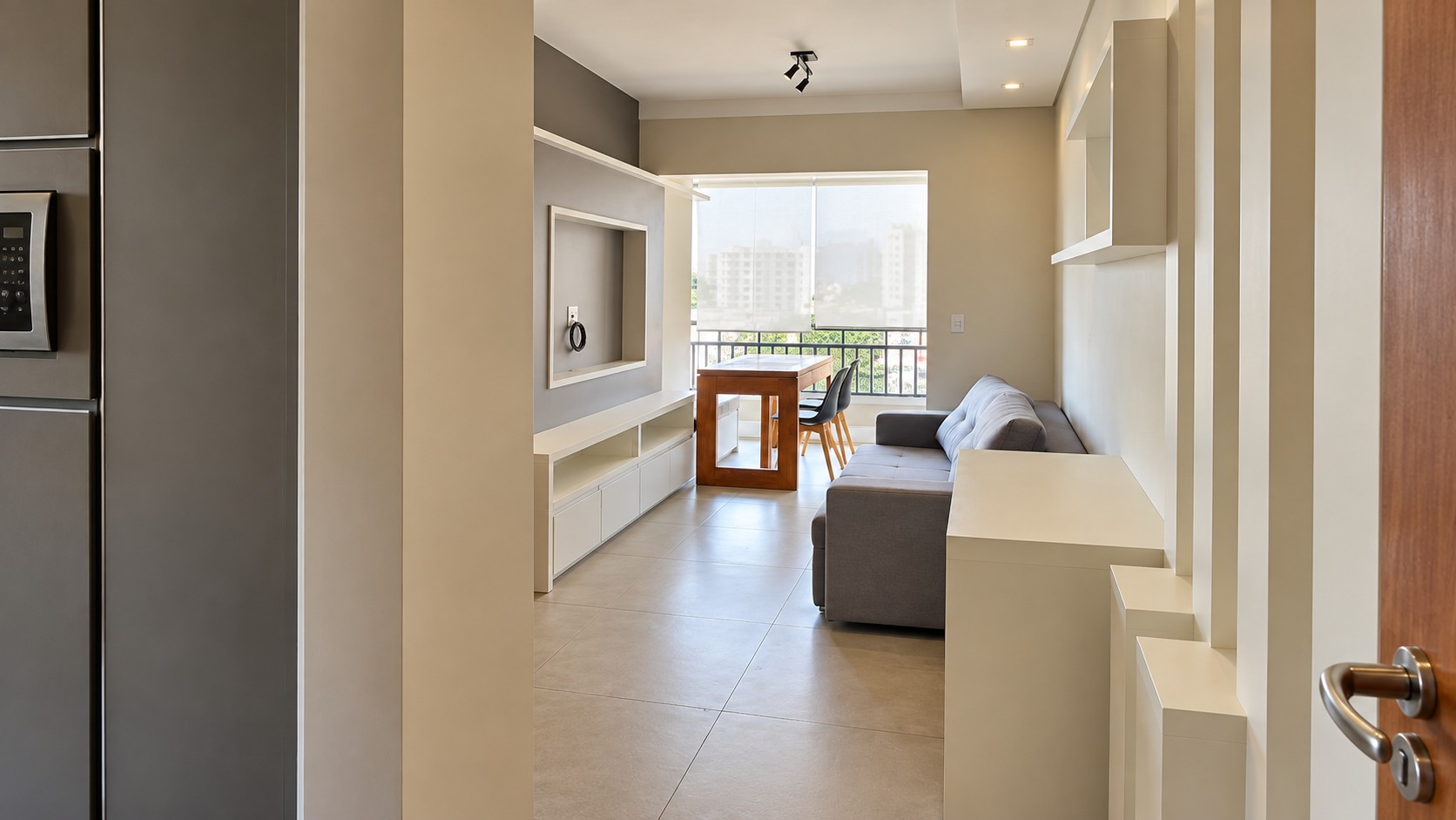 Apartamento Mobiliado à Venda no Jardim das Indústrias em São José dos Campos — miniatura 4