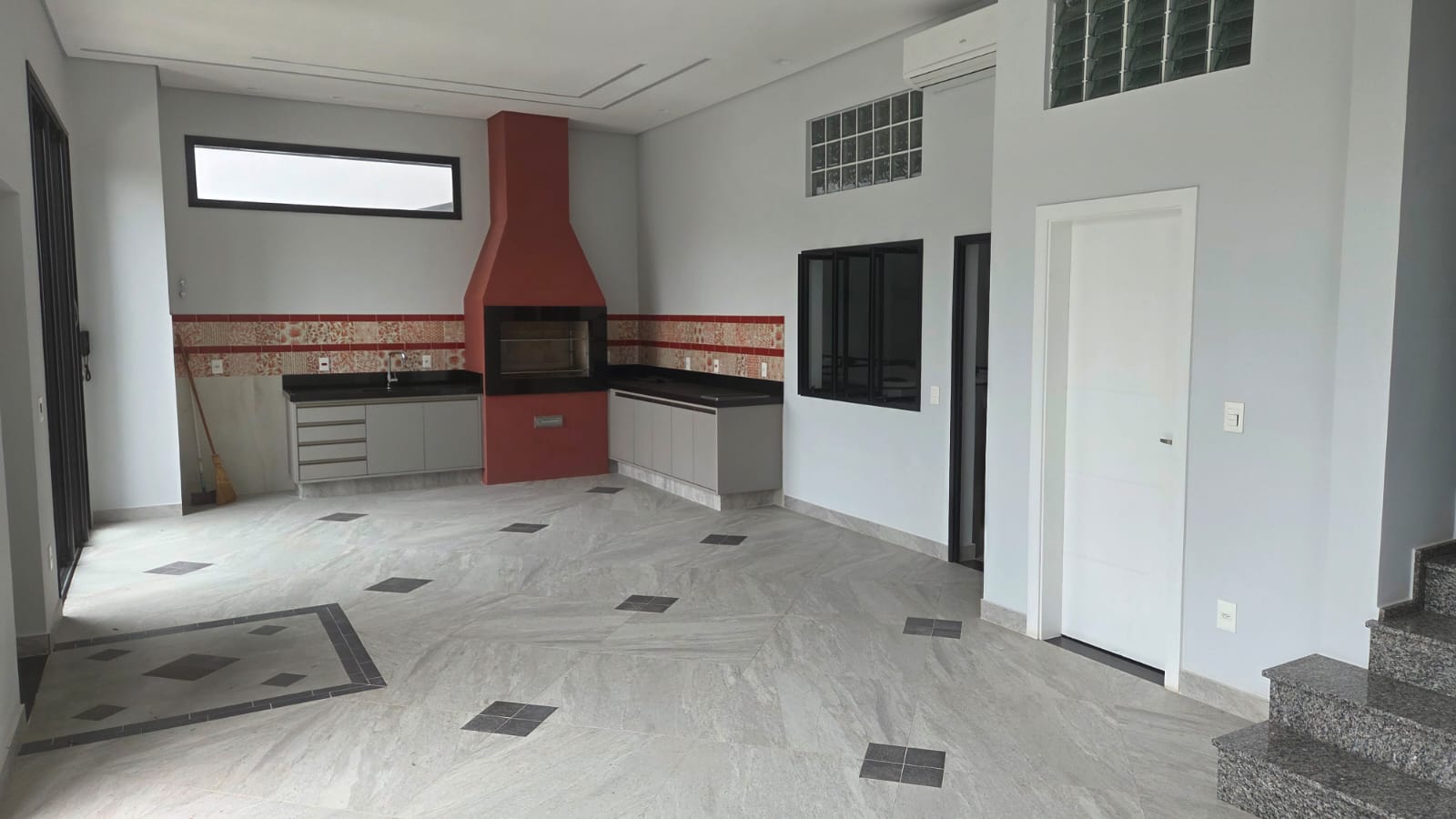 Casa para Locação no Alphaville II com 4 suítes, elevador e lazer completo — miniatura 11