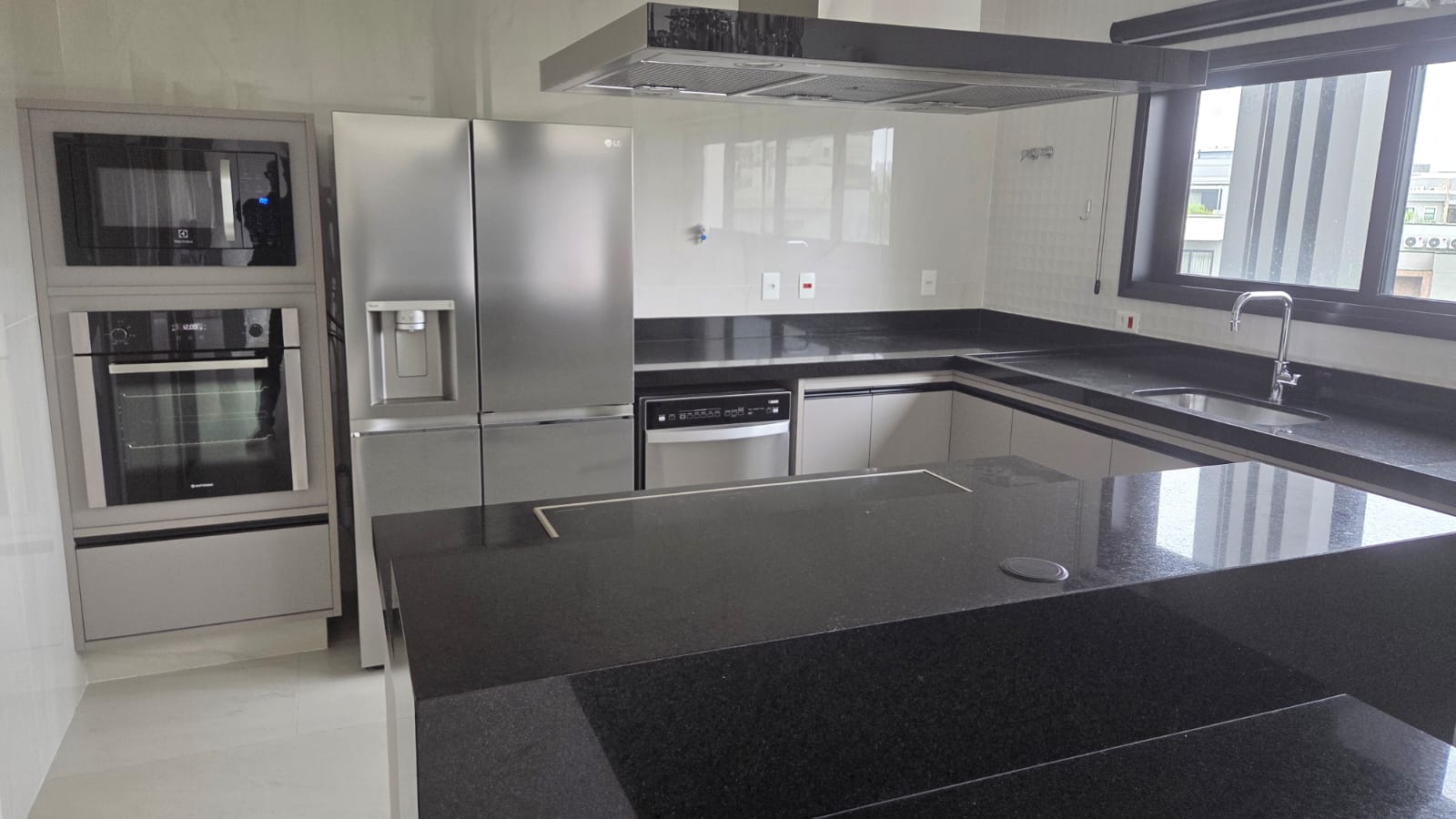 Casa para Locação no Alphaville II com 4 suítes, elevador e lazer completo — miniatura 12