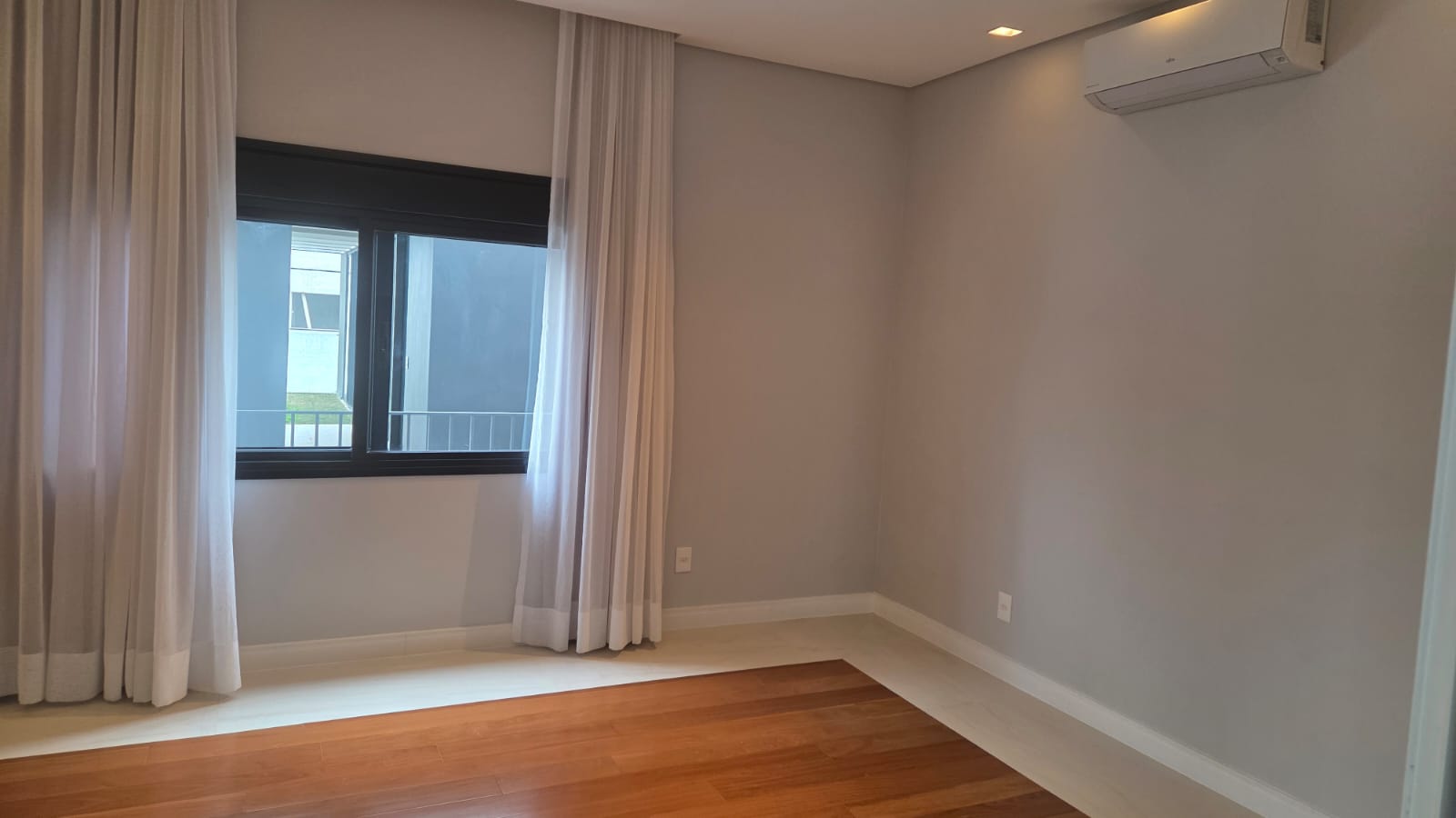Casa para Locação no Alphaville II com 4 suítes, elevador e lazer completo — miniatura 29