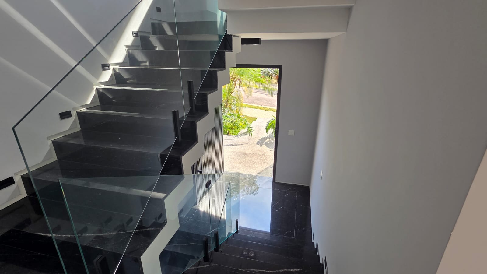 Casa de alto padrão à venda no Alphaville I com 4 suítes, elevador, adega e vista panorâmica — miniatura 29
