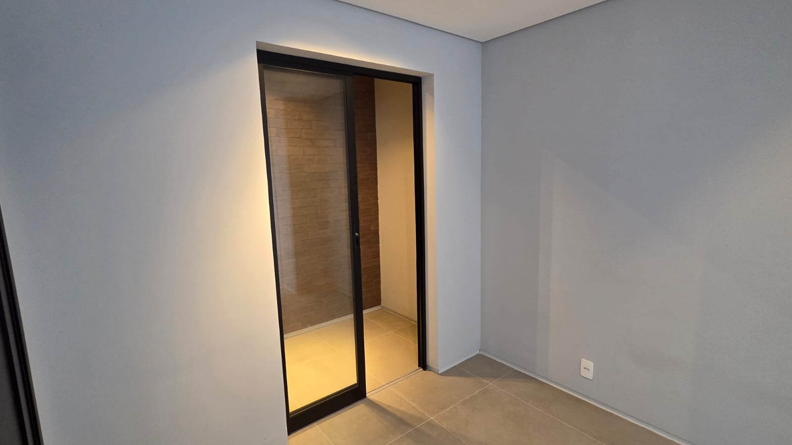 Casa de alto padrão à venda no Alphaville I com 4 suítes, elevador, adega e vista panorâmica — miniatura 22