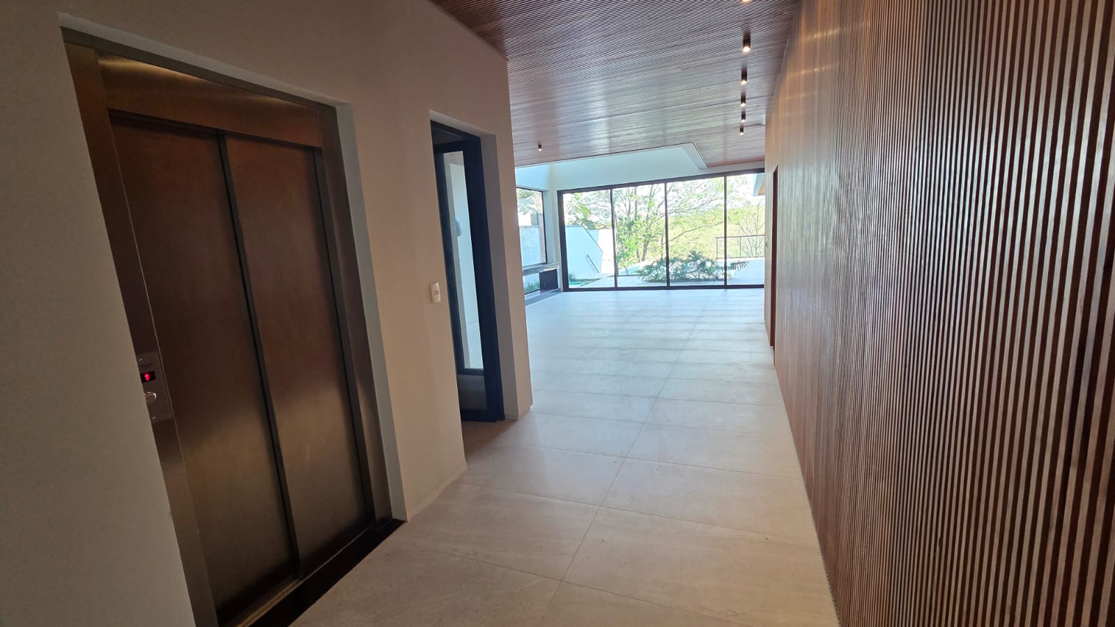 Casa de alto padrão à venda no Montserrat com 4 suítes, adega, elevador e vista permanente — miniatura 61