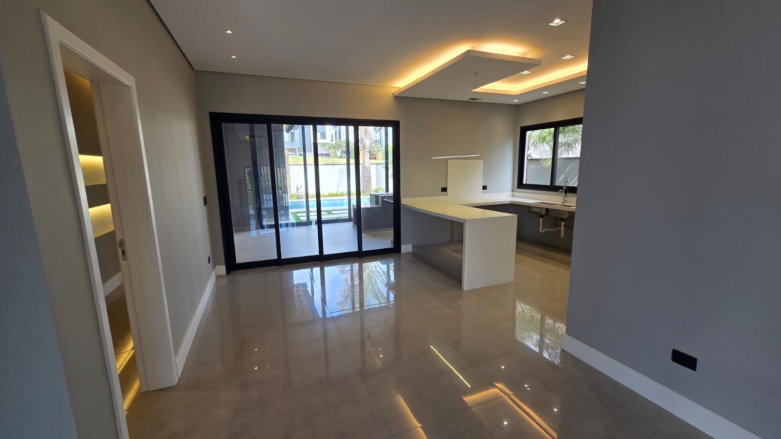 Casa no Urbanova no Condomínio Alphaville II em São José dos Campos | 3 Dormitórios | Piscina | Automação | 271 m² — miniatura 21