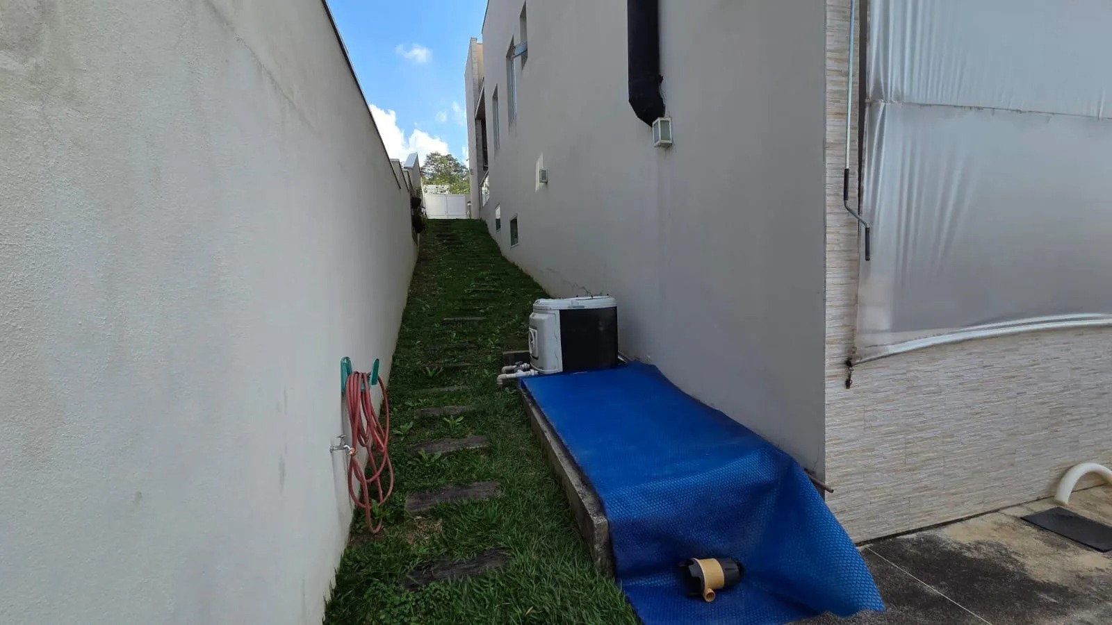 Casa de Alto Padrão no Condomínio Residencial Alphaville II em São José dos Campos — miniatura 2