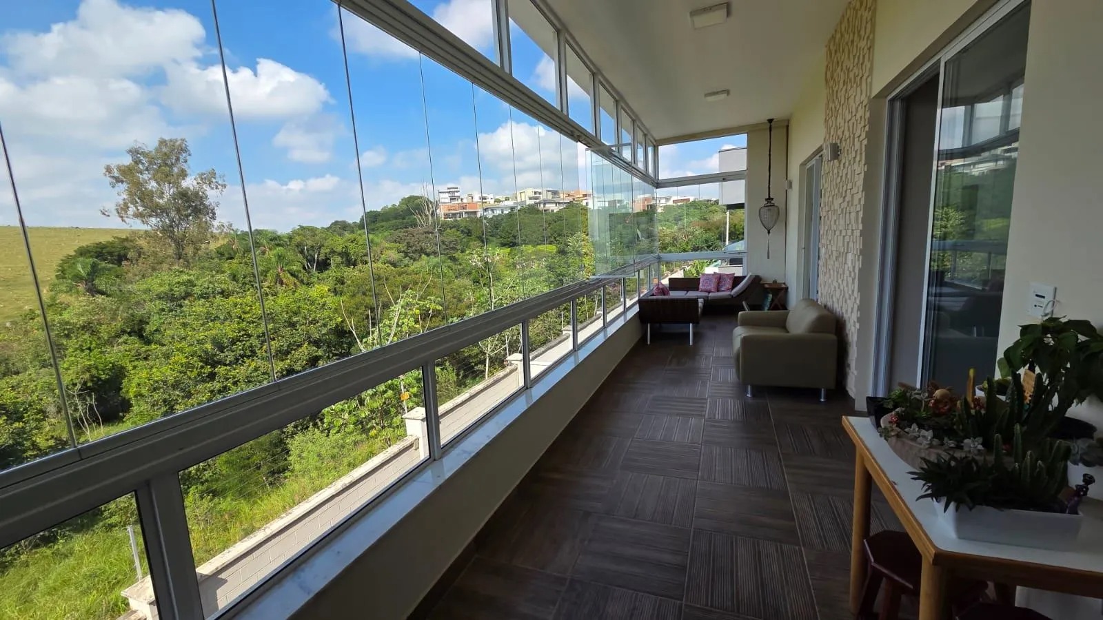 Casa de Alto Padrão no Condomínio Residencial Alphaville II em São José dos Campos — miniatura 12