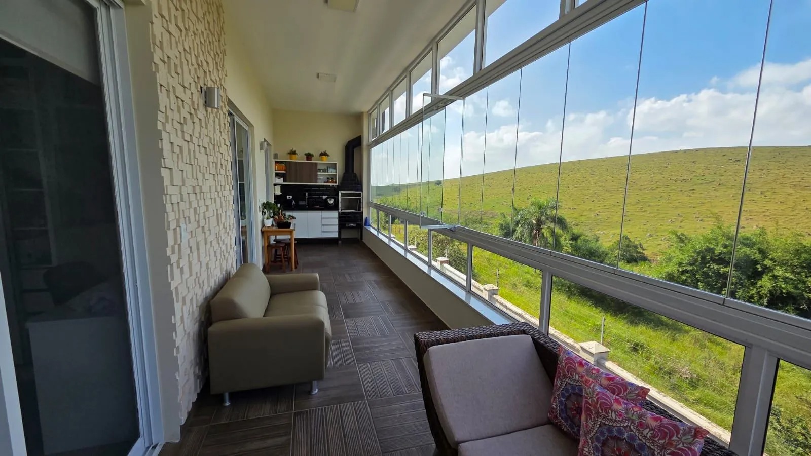 Casa de Alto Padrão no Condomínio Residencial Alphaville II em São José dos Campos — miniatura 13