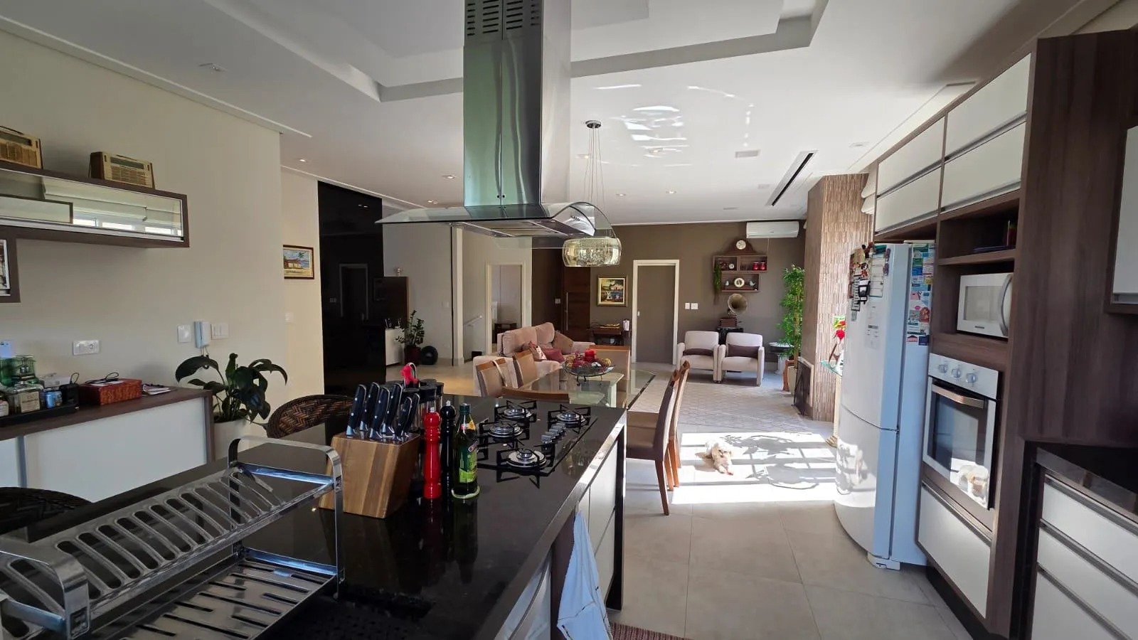 Casa de Alto Padrão no Condomínio Residencial Alphaville II em São José dos Campos — miniatura 14