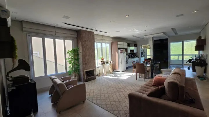 Casa de Alto Padrão no Condomínio Residencial Alphaville II em São José dos Campos — miniatura 20