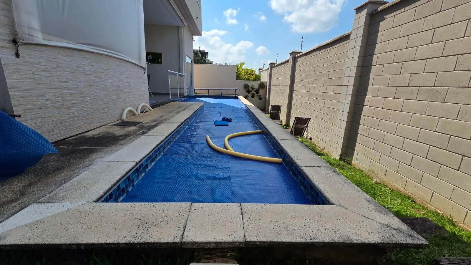 Casa de Alto Padrão no Condomínio Residencial Alphaville II em São José dos Campos — miniatura 3