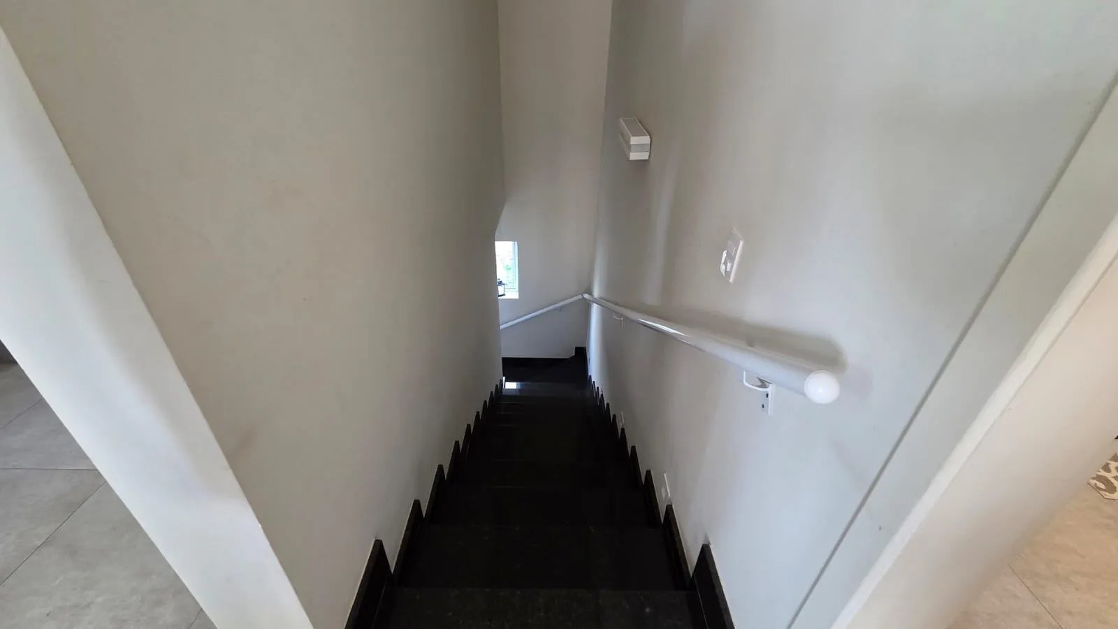 Casa de Alto Padrão no Condomínio Residencial Alphaville II em São José dos Campos — miniatura 6