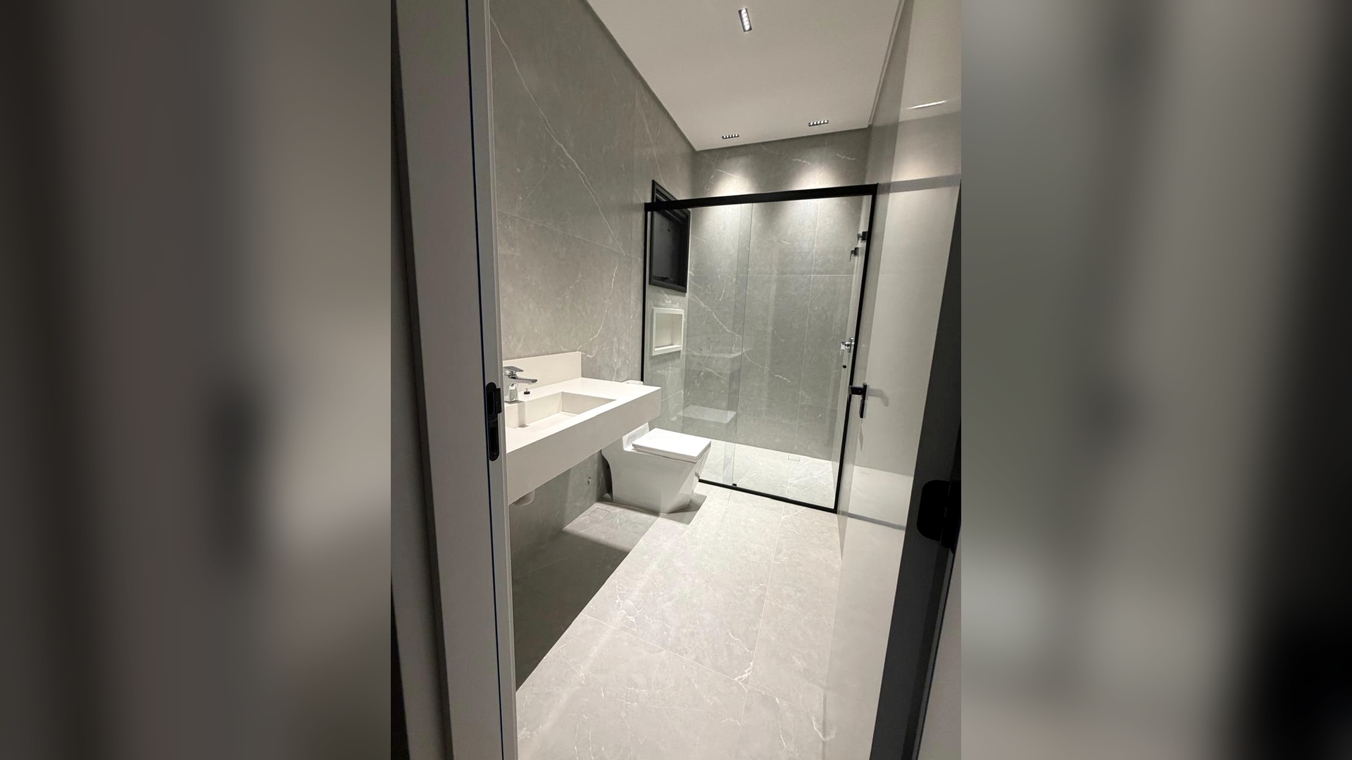 Casa de Alto Padrão  à venda no Condomínio Alphaville II em São José dos Campos — miniatura 19
