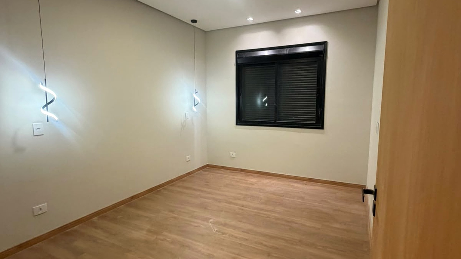 Casa à venda no Condomínio Residencial Mantiqueira em São José dos Campos — miniatura 12