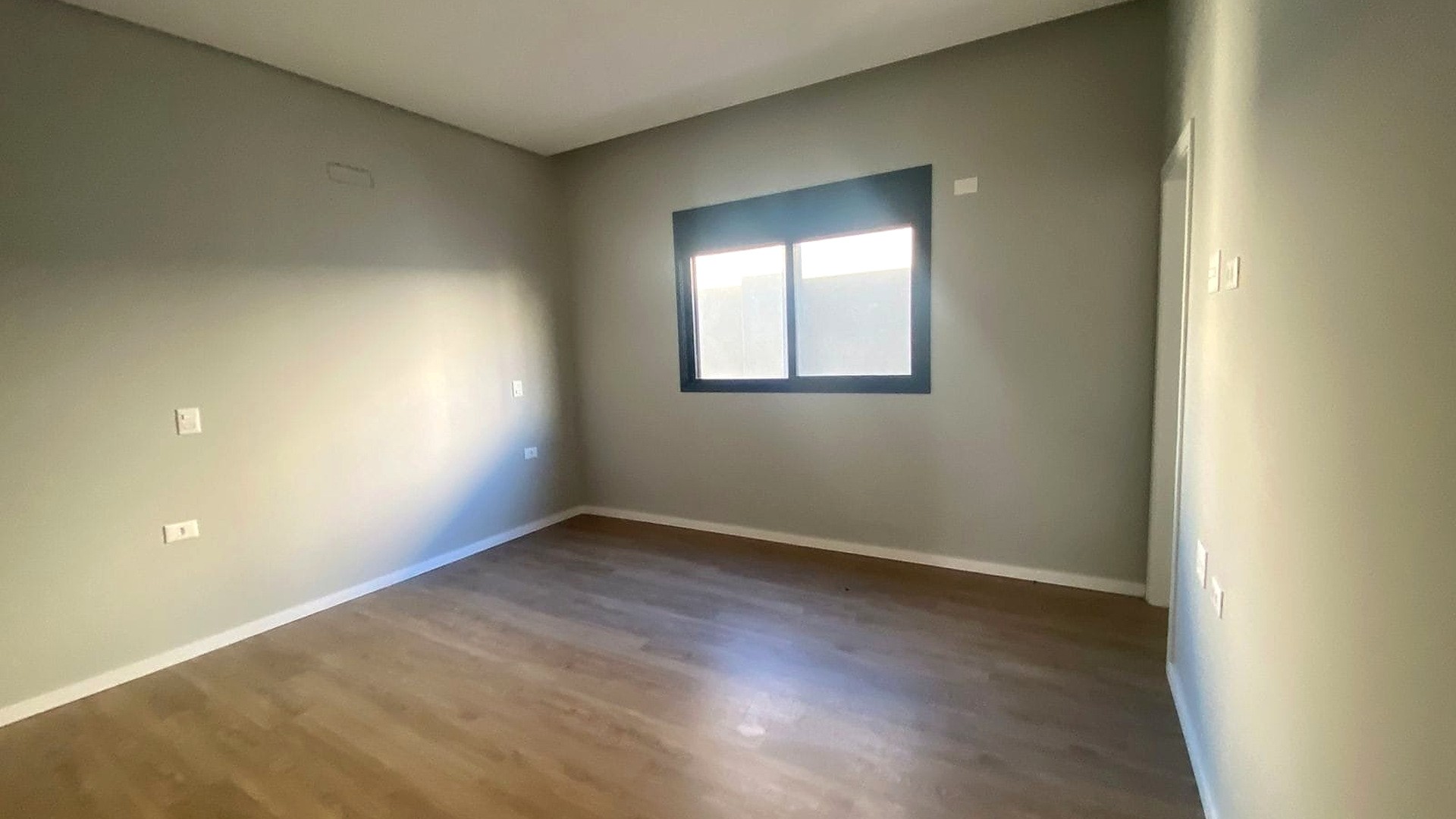 Casa de Alto Padrão no Condomínio Residencial Alphaville II em São José dos Campos — miniatura 15