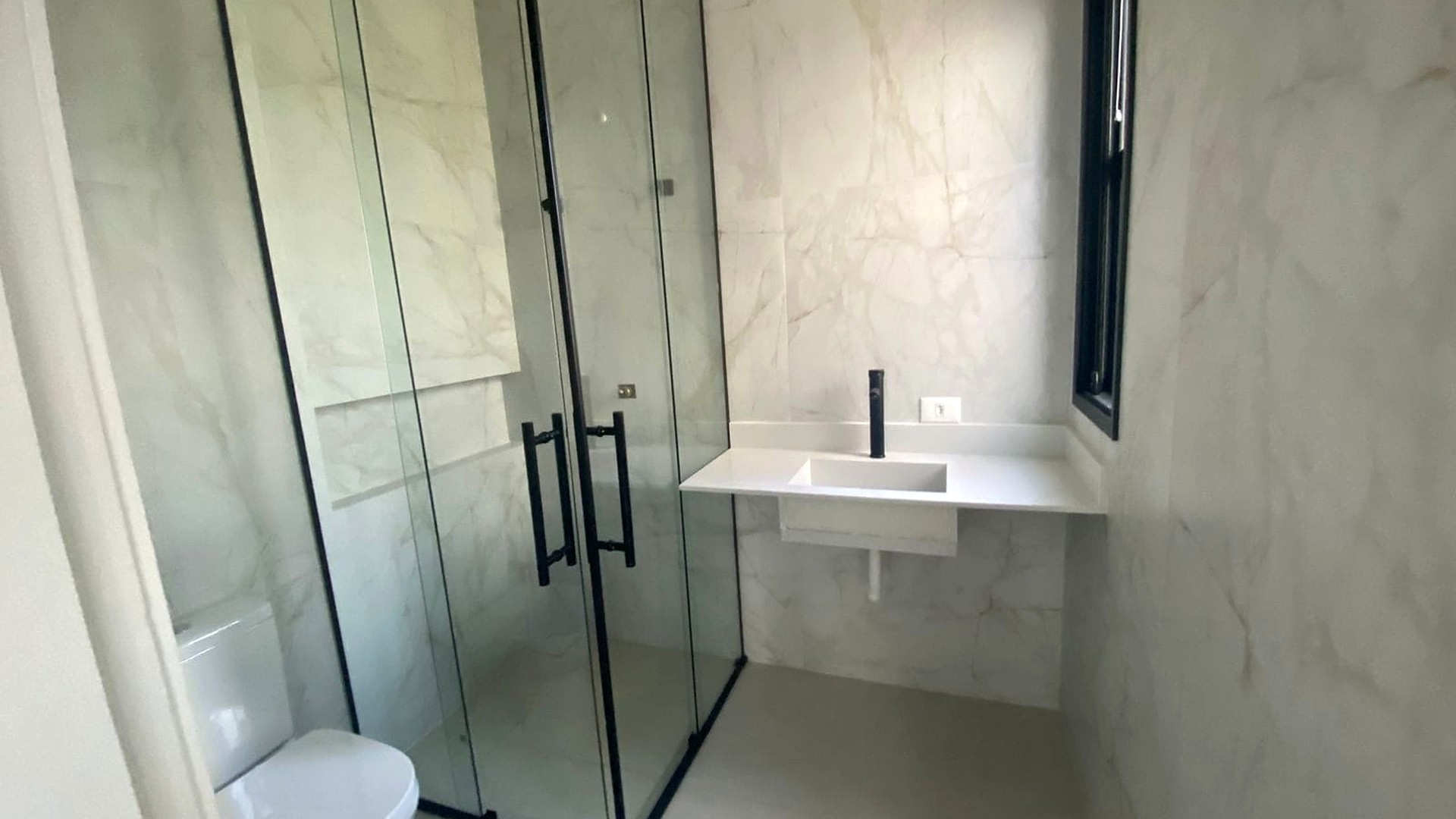 Casa de Alto Padrão no Urbanova no Condomínio Residencial Alphaville II em São José dos Campos — miniatura 31