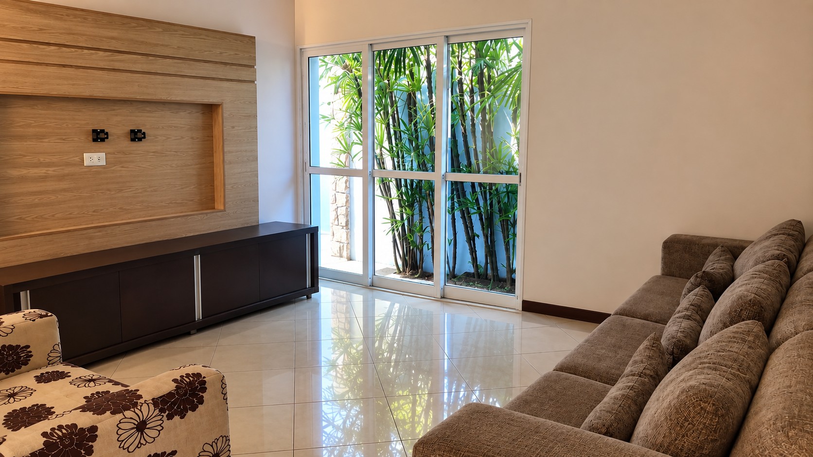 Casa à Venda no Condomínio Villas de Santana em Jacareí — miniatura 9