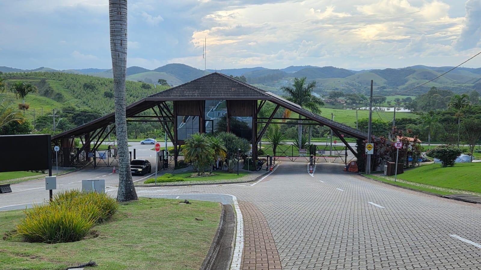 Terreno no Urbanova no Condomínio Residencial Jaguary em São José dos Campos — miniatura 2