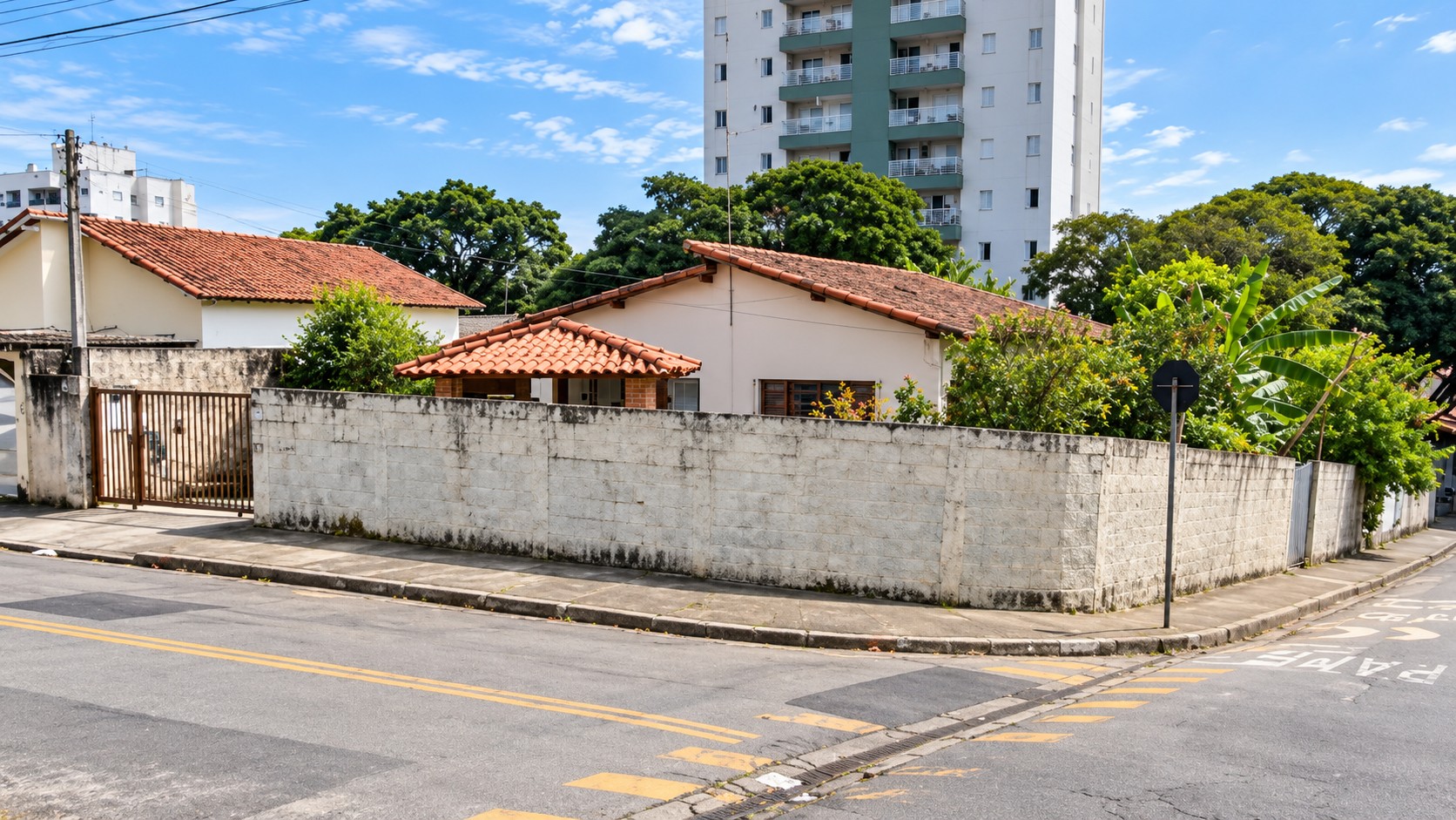 Terreno de Esquina à Venda no Parque Industrial em São José dos Campos — miniatura 2